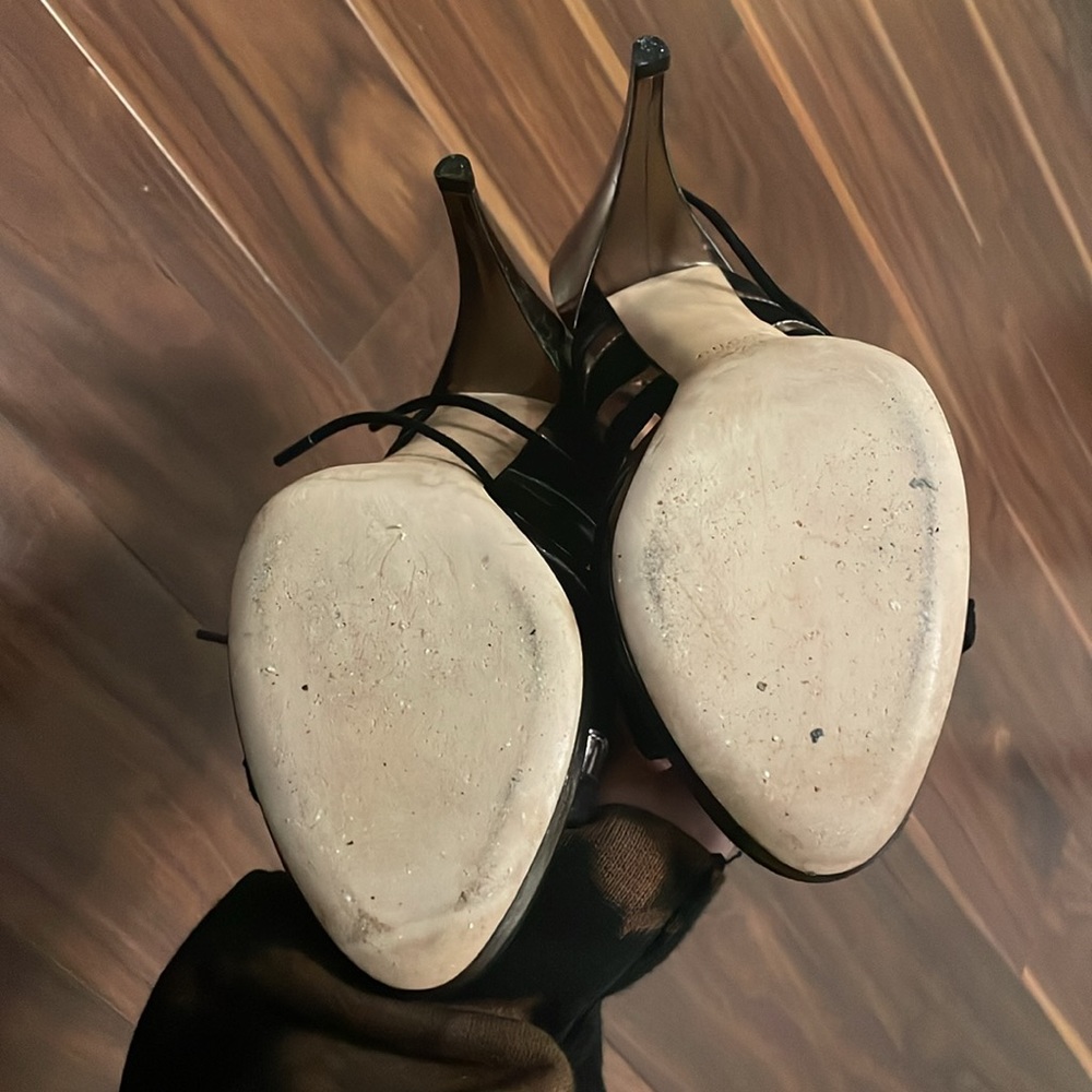 Gucci Black and Gold Heel Sandal size 6.5 - Picture 4 of 11